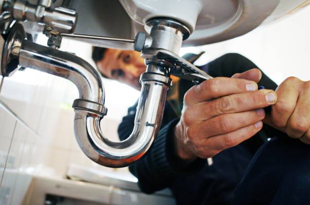 Best Faucet Repair  in Greendale, WI